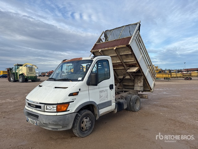 2002 Iveco Daily 35C11 4x2 Camion Benne (Inoperable) Dump Truck: Light Duty - Kipper vrachtwagen: afbeelding 2 2002 Iveco Daily 35C11 4x2 Camion Benne (Inoperable) Dump Truck: Light Duty - Kipper vrachtwagen: afbeelding 2
