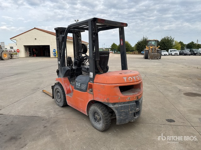 2002 Toyota 02-7FDF25 2500 kg Chariot Elevateur Forklift - Heftruck: afbeelding 4 2002 Toyota 02-7FDF25 2500 kg Chariot Elevateur Forklift - Heftruck: afbeelding 4