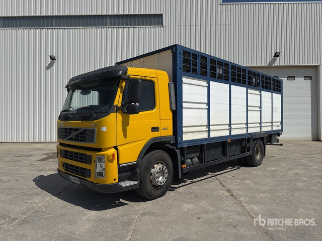 2003 Volvo FM12 420 4x2 Camion Betaillere Livestock Truck - Veewagen vrachtwagen: afbeelding 1 2003 Volvo FM12 420 4x2 Camion Betaillere Livestock Truck - Veewagen vrachtwagen: afbeelding 1