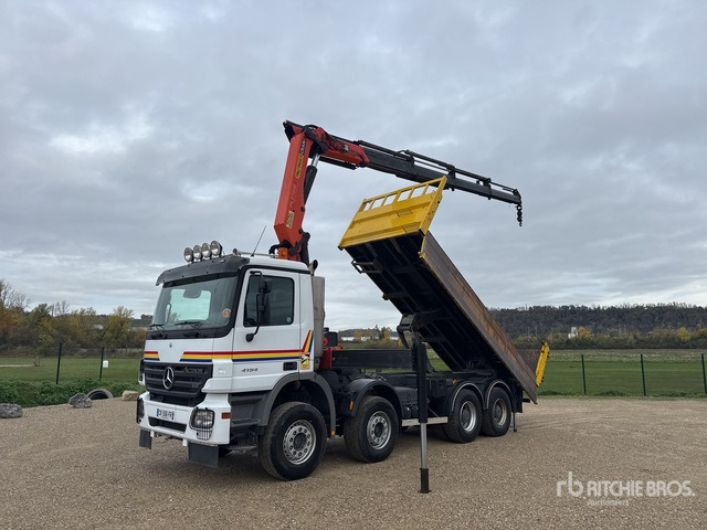 2006 Mercedes-Benz Actros 4154 2006 Palfinger PK27002 8500 kg ... Dump Truck with Crane - Kipper vrachtwagen: afbeelding 1 2006 Mercedes-Benz Actros 4154 2006 Palfinger PK27002 8500 kg ... Dump Truck with Crane - Kipper vrachtwagen: afbeelding 1