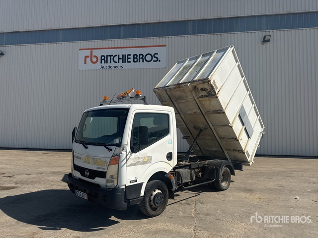 2007 Nissan Cabstar 35.11 4x2 Camion Benne Dump Truck: Light Duty - Kipper vrachtwagen: afbeelding 3 2007 Nissan Cabstar 35.11 4x2 Camion Benne Dump Truck: Light Duty - Kipper vrachtwagen: afbeelding 3
