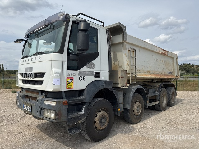 2008 Iveco Trakker 410 8x4 Camion Benne Tri/A Dump Truck - Kipper vrachtwagen: afbeelding 1 2008 Iveco Trakker 410 8x4 Camion Benne Tri/A Dump Truck - Kipper vrachtwagen: afbeelding 1