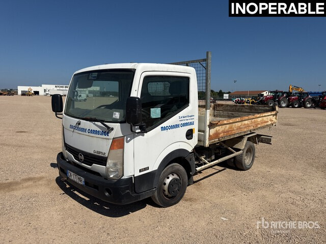2008 Nissan Cabstar 35.13 Camion Benne (Inoperable) Dump Truck: Light Duty - Kipper vrachtwagen: afbeelding 2 2008 Nissan Cabstar 35.13 Camion Benne (Inoperable) Dump Truck: Light Duty - Kipper vrachtwagen: afbeelding 2