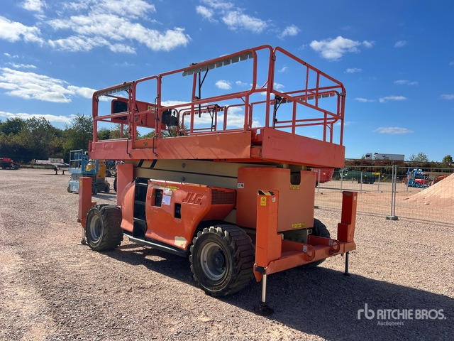 2011 JLG 4394 RT 4x4 Nacelle Ciseaux Scissor Lift - Schaarlift: afbeelding 4 2011 JLG 4394 RT 4x4 Nacelle Ciseaux Scissor Lift - Schaarlift: afbeelding 4