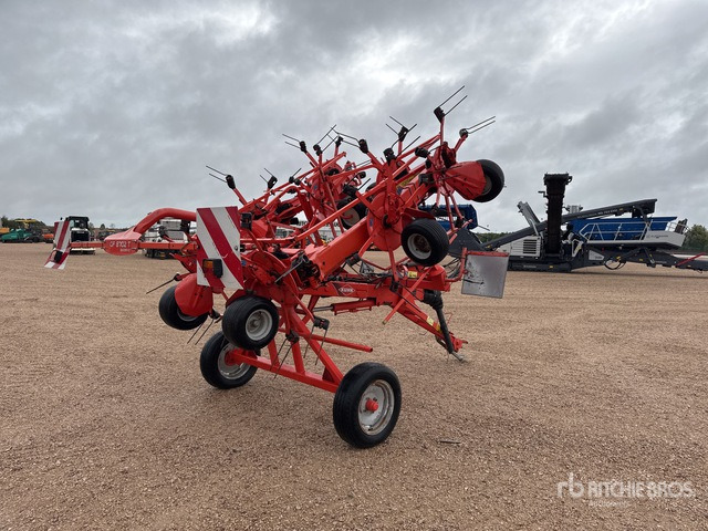 2011 Kuhn GF8702T 8.7 m 3-Point 8 Rotor Faneuse Hay Tedder - Hooischudder: afbeelding 3 2011 Kuhn GF8702T 8.7 m 3-Point 8 Rotor Faneuse Hay Tedder - Hooischudder: afbeelding 3