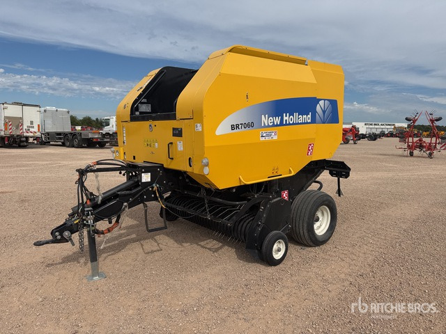 2013 New Holland BR7060 Presse A Balles Rondes Round Baler - Ronde balenpers: afbeelding 2 2013 New Holland BR7060 Presse A Balles Rondes Round Baler - Ronde balenpers: afbeelding 2