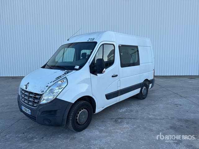 2013 Renault Master Vehicule Utilitaire Cargo Van - Gesloten bestelwagen, Bestelwagen met dubbele cabine: afbeelding 2 2013 Renault Master Vehicule Utilitaire Cargo Van - Gesloten bestelwagen, Bestelwagen met dubbele cabine: afbeelding 2