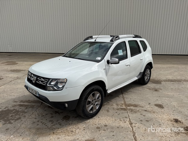 2015 DACIA Duster 4x4 Vehicule Utilitaire Cargo Van - Personenwagen: afbeelding 2 2015 DACIA Duster 4x4 Vehicule Utilitaire Cargo Van - Personenwagen: afbeelding 2