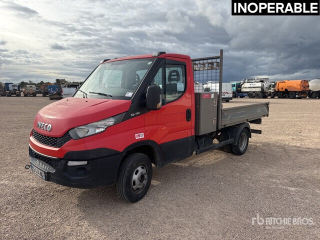 2016 Iveco 35-130 4x2 Camion Benne (Inoperable) Dump Truck: Light Duty - Kipper bestelwagen: afbeelding 1 2016 Iveco 35-130 4x2 Camion Benne (Inoperable) Dump Truck: Light Duty - Kipper bestelwagen: afbeelding 1