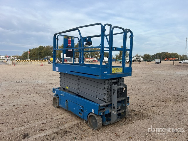 2017 Genie GS3246 Electric Nacelle Ciseau Electrique Scissor Lift - Schaarlift: afbeelding 4 2017 Genie GS3246 Electric Nacelle Ciseau Electrique Scissor Lift - Schaarlift: afbeelding 4