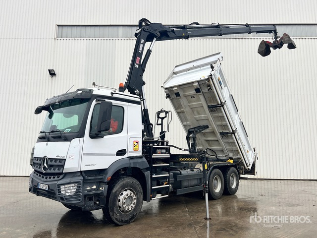 2020 Mercedes-Benz Arocs 2640 2019 Hiab BL158HD01417 5000 kg ... Dump Truck with Crane - Kipper vrachtwagen: afbeelding 2 2020 Mercedes-Benz Arocs 2640 2019 Hiab BL158HD01417 5000 kg ... Dump Truck with Crane - Kipper vrachtwagen: afbeelding 2
