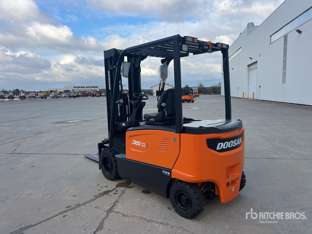 2023 Doosan B35X-7 PLUS 3500 kg Chariot Elevateur Elect ... Electric Forklift - Elektrische heftruck: afbeelding 4 2023 Doosan B35X-7 PLUS 3500 kg Chariot Elevateur Elect ... Electric Forklift - Elektrische heftruck: afbeelding 4