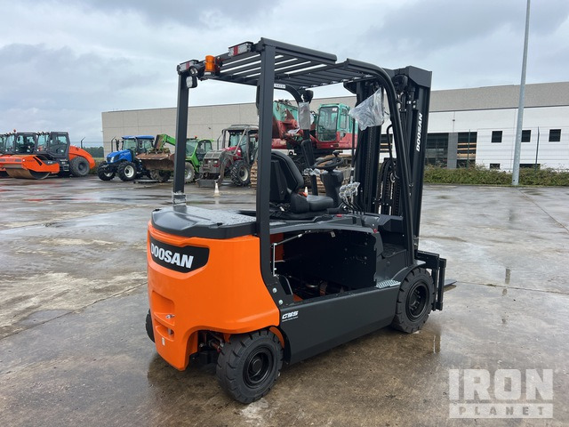 2023 Doosan B35X-7 PLUS 3500 kg Chariot Elevateur Elect ... Electric Forklift - Elektrische heftruck: afbeelding 4 2023 Doosan B35X-7 PLUS 3500 kg Chariot Elevateur Elect ... Electric Forklift - Elektrische heftruck: afbeelding 4