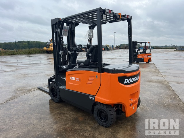 2023 Doosan B35X-7 PLUS 3500 kg Chariot Elevateur Elect ... Electric Forklift - Elektrische heftruck: afbeelding 3 2023 Doosan B35X-7 PLUS 3500 kg Chariot Elevateur Elect ... Electric Forklift - Elektrische heftruck: afbeelding 3