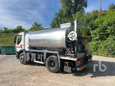 RENAULT PREMIUM LANDER 2010 SECMAIR SERVIROUTE 9000 L ... - Bitumen sprayer: afbeelding 2 RENAULT PREMIUM LANDER 2010 SECMAIR SERVIROUTE 9000 L ... - Bitumen sprayer: afbeelding 2