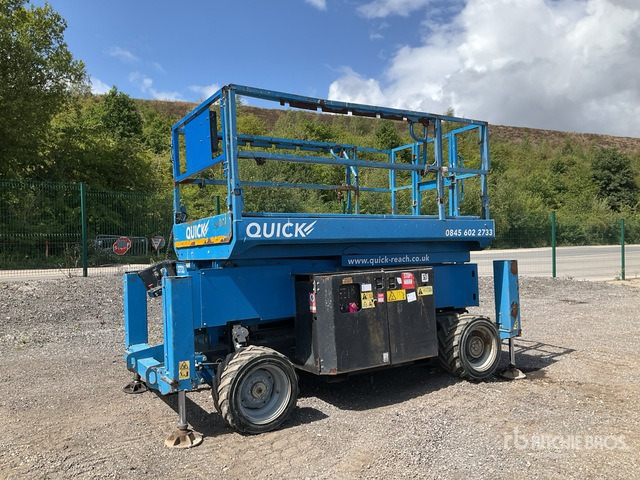 2014 Genie GS2669RT 4x4 Diesel Scissor Lift - Schaarlift: afbeelding 1 2014 Genie GS2669RT 4x4 Diesel Scissor Lift - Schaarlift: afbeelding 1