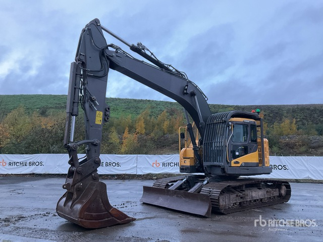 2014 Volvo ECR235DL Tracked Excavator - Rupsgraafmachine: afbeelding 2 2014 Volvo ECR235DL Tracked Excavator - Rupsgraafmachine: afbeelding 2