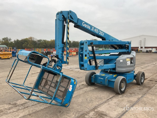 2015 Genie Z45/25J 2015 Genie Z45/25 Articulating Boom Lift Articulating Boom Lift - Knikarmhoogwerker: afbeelding 1 2015 Genie Z45/25J 2015 Genie Z45/25 Articulating Boom Lift Articulating Boom Lift - Knikarmhoogwerker: afbeelding 1