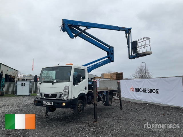 2015 Nissan Cabstar NT400 2015 CTE ZED 21.2JH 20 m on 4x2 Bucket Truck - Vrachtwagen hoogwerker: afbeelding 1 2015 Nissan Cabstar NT400 2015 CTE ZED 21.2JH 20 m on 4x2 Bucket Truck - Vrachtwagen hoogwerker: afbeelding 1