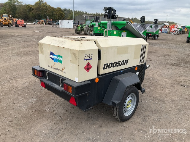 2016 Doosan 7/41 2016 Doosan 7/41 Air Compressor Air Compressor - Luchtcompressor: afbeelding 4 2016 Doosan 7/41 2016 Doosan 7/41 Air Compressor Air Compressor - Luchtcompressor: afbeelding 4