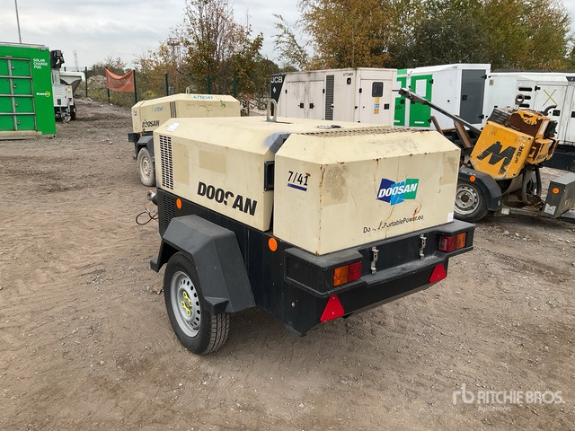 2016 Doosan 7/41 2016 Doosan 7/41 Air Compressor Air Compressor - Luchtcompressor: afbeelding 3 2016 Doosan 7/41 2016 Doosan 7/41 Air Compressor Air Compressor - Luchtcompressor: afbeelding 3