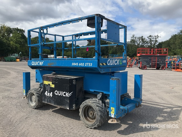 2016 Genie GS3369 4x4 Diesel Scissor Lift - Schaarlift: afbeelding 3 2016 Genie GS3369 4x4 Diesel Scissor Lift - Schaarlift: afbeelding 3