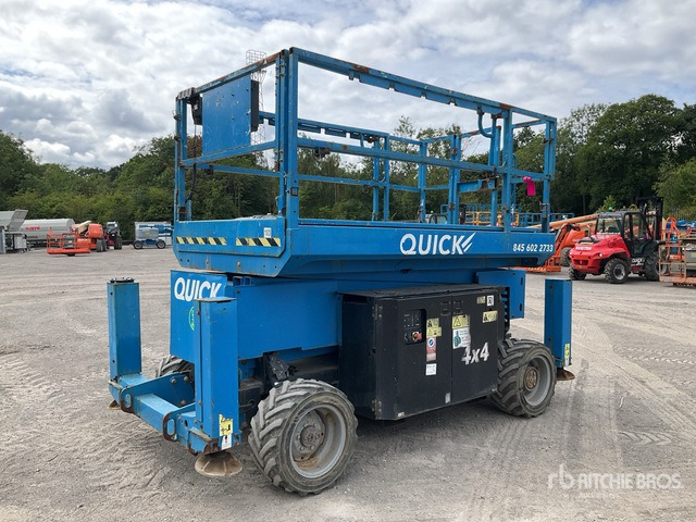 2016 Genie GS3369 4x4 Diesel Scissor Lift - Schaarlift: afbeelding 4 2016 Genie GS3369 4x4 Diesel Scissor Lift - Schaarlift: afbeelding 4