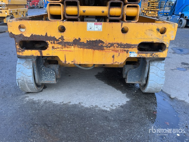 2016 Haulotte Compact 14 Electric (Inoperable) Scissor Lift - Schaarlift: afbeelding 5 2016 Haulotte Compact 14 Electric (Inoperable) Scissor Lift - Schaarlift: afbeelding 5