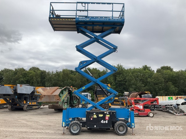 2017 Genie GS3369 4x4 Diesel Scissor Lift - Schaarlift: afbeelding 1 2017 Genie GS3369 4x4 Diesel Scissor Lift - Schaarlift: afbeelding 1