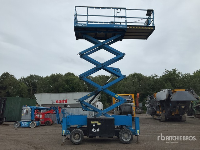 2017 Genie GS3369 4x4 Diesel Scissor Lift - Schaarlift: afbeelding 2 2017 Genie GS3369 4x4 Diesel Scissor Lift - Schaarlift: afbeelding 2
