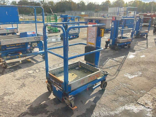 2017 Power Tower Nano Vertical Mast Lift - Verticale masthoogwerker: afbeelding 1 2017 Power Tower Nano Vertical Mast Lift - Verticale masthoogwerker: afbeelding 1