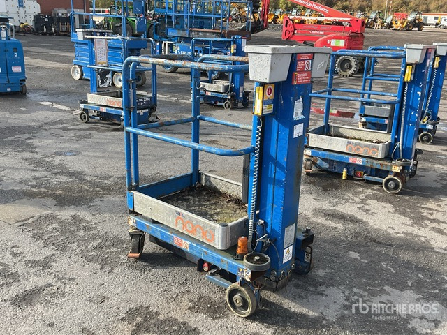 2017 Power Tower Nano Vertical Mast Lift - Verticale masthoogwerker: afbeelding 4 2017 Power Tower Nano Vertical Mast Lift - Verticale masthoogwerker: afbeelding 4