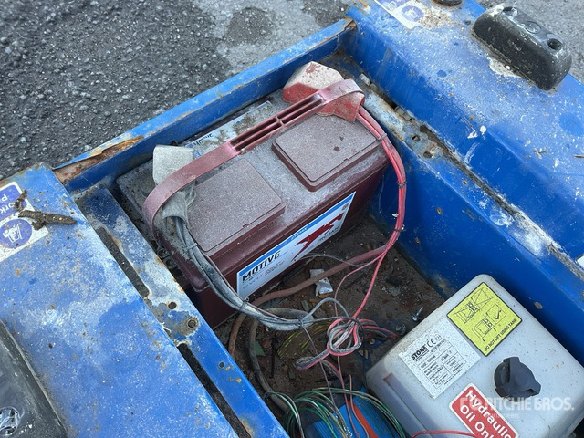 2017 Power Tower Nano Vertical Mast Lift - Verticale masthoogwerker: afbeelding 5 2017 Power Tower Nano Vertical Mast Lift - Verticale masthoogwerker: afbeelding 5