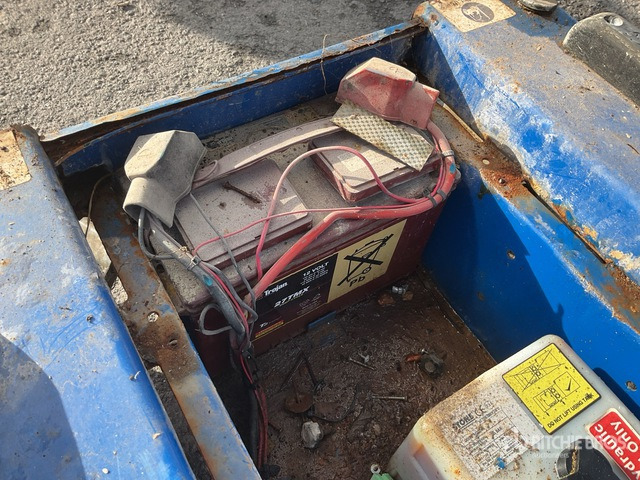 2017 Power Tower Nano Vertical Mast Lift - Verticale masthoogwerker: afbeelding 5 2017 Power Tower Nano Vertical Mast Lift - Verticale masthoogwerker: afbeelding 5