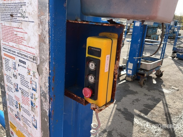 2017 Power Tower Nano Vertical Mast Lift - Verticale masthoogwerker: afbeelding 5 2017 Power Tower Nano Vertical Mast Lift - Verticale masthoogwerker: afbeelding 5