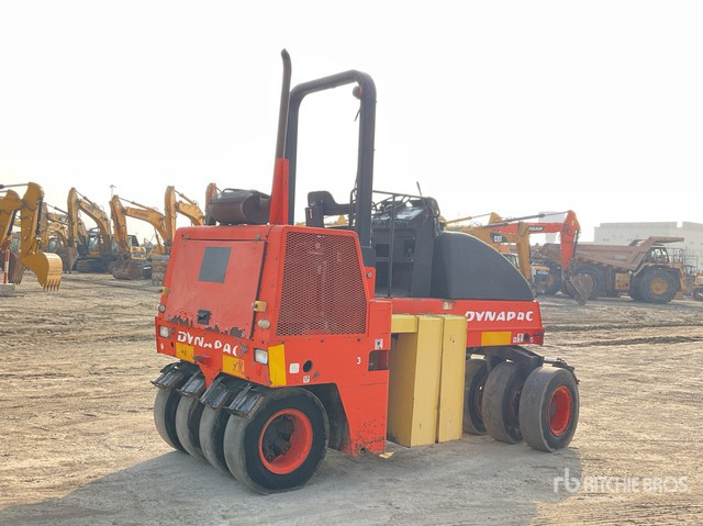 2004 Dynapac CP132 9 Wheel Pneumatic Roller - Bandenwals: afbeelding 5 2004 Dynapac CP132 9 Wheel Pneumatic Roller - Bandenwals: afbeelding 5