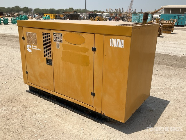 2005 Cummins 100 kVA Skid-Mounted Generator Set - Industrie generator: afbeelding 4 2005 Cummins 100 kVA Skid-Mounted Generator Set - Industrie generator: afbeelding 4