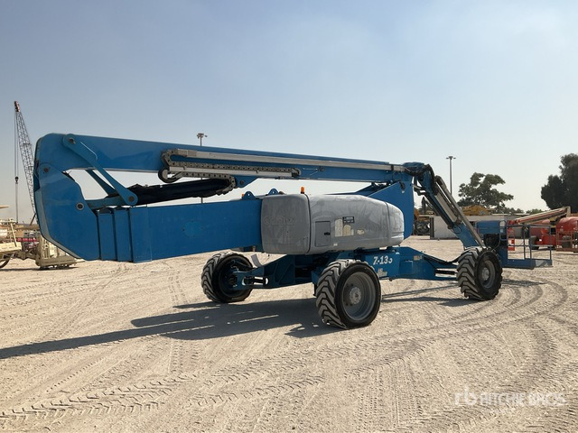 2006 Genie Z135/70 4WD Diesel Articulating Boom Lift - Knikarmhoogwerker: afbeelding 3 2006 Genie Z135/70 4WD Diesel Articulating Boom Lift - Knikarmhoogwerker: afbeelding 3