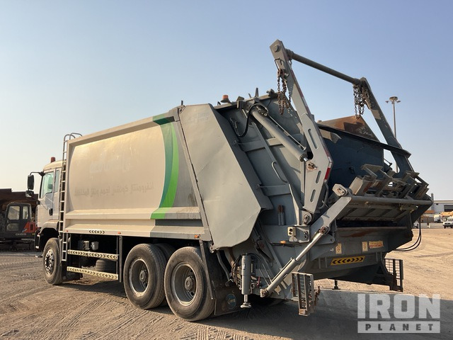 2008 MAN TGA33.360 6x4 Rear Loader Waste Collection Truck - Vuilniswagen: afbeelding 2 2008 MAN TGA33.360 6x4 Rear Loader Waste Collection Truck - Vuilniswagen: afbeelding 2
