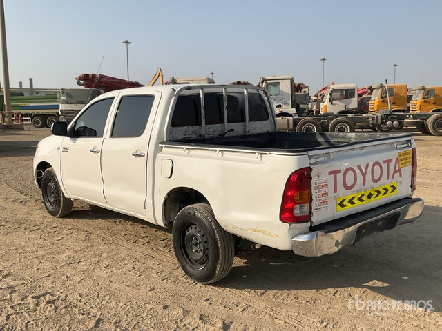 2008 Toyota Hilux 4x2 Crew Cab Pickup - Pick-up: afbeelding 4 2008 Toyota Hilux 4x2 Crew Cab Pickup - Pick-up: afbeelding 4