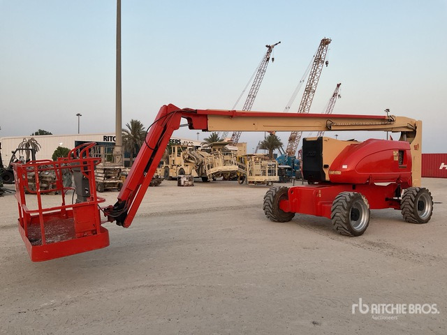 2010 JLG 800AJ 4WD Diesel Articulating Boom Lift - Knikarmhoogwerker: afbeelding 1 2010 JLG 800AJ 4WD Diesel Articulating Boom Lift - Knikarmhoogwerker: afbeelding 1