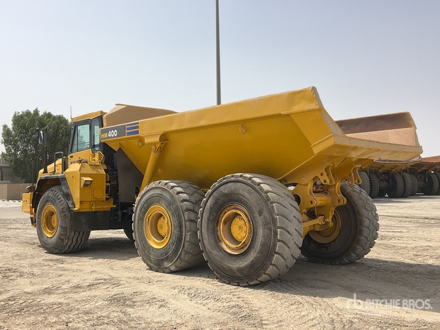 2011 Komatsu HM400-2 - Kiepwagen met knikbesturing: afbeelding 3 2011 Komatsu HM400-2 - Kiepwagen met knikbesturing: afbeelding 3