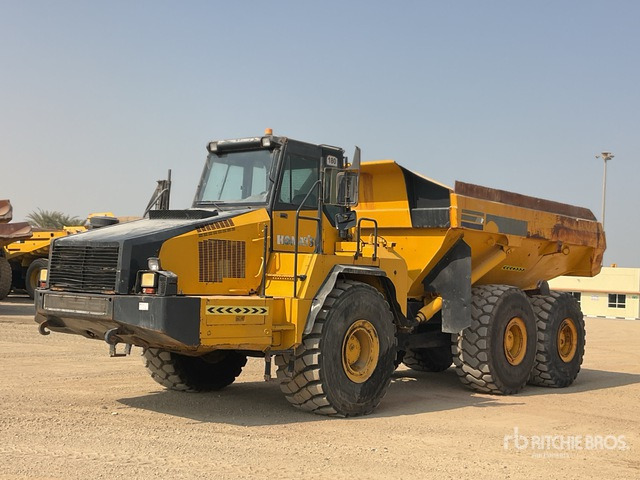 2011 Komatsu HM400-2R Articulated Dump Truck - Kiepwagen met knikbesturing: afbeelding 2 2011 Komatsu HM400-2R Articulated Dump Truck - Kiepwagen met knikbesturing: afbeelding 2
