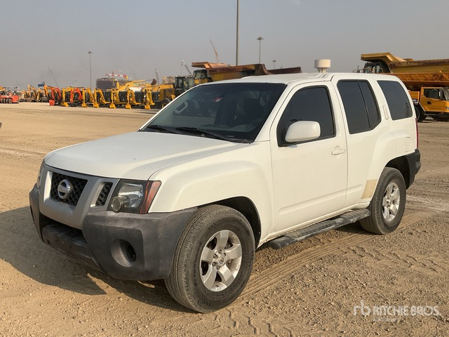 2013 Nissan Xterra 4x4 SUV - SUV: afbeelding 2 2013 Nissan Xterra 4x4 SUV - SUV: afbeelding 2