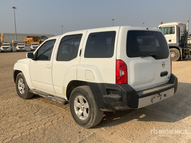 2013 Nissan Xterra 4x4 SUV - SUV: afbeelding 4 2013 Nissan Xterra 4x4 SUV - SUV: afbeelding 4