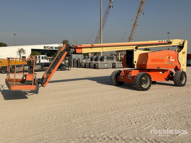 2014 JLG 800AJ 4WD Diesel Articulating Boom Lift - Knikarmhoogwerker: afbeelding 2 2014 JLG 800AJ 4WD Diesel Articulating Boom Lift - Knikarmhoogwerker: afbeelding 2