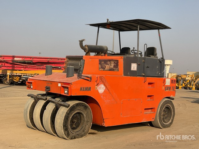 2015 Hamm GRW18 8 Wheel Pneumatic Roller - Bandenwals: afbeelding 2 2015 Hamm GRW18 8 Wheel Pneumatic Roller - Bandenwals: afbeelding 2