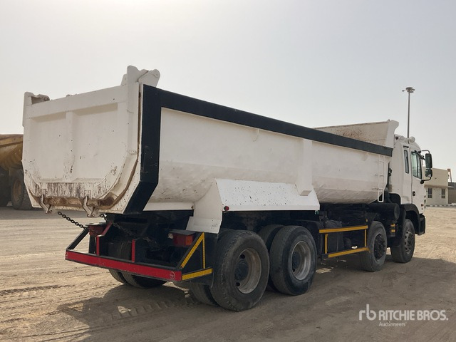 2015 JAC HFC3314KR1 8x4 Twin-Steer Tri/A Dump Truck - Kipper vrachtwagen: afbeelding 4 2015 JAC HFC3314KR1 8x4 Twin-Steer Tri/A Dump Truck - Kipper vrachtwagen: afbeelding 4