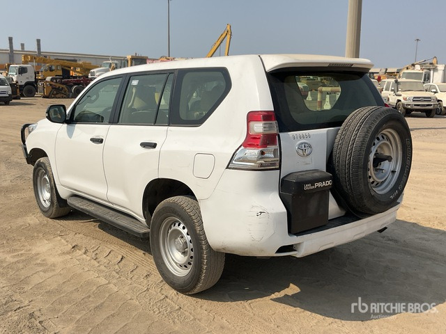 2015 Toyota Prado TX 150L 4x4 SUV - SUV: afbeelding 4 2015 Toyota Prado TX 150L 4x4 SUV - SUV: afbeelding 4
