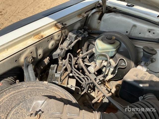 2016 Toyota Land Cruiser 78R 4x4 SUV - SUV: afbeelding 4 2016 Toyota Land Cruiser 78R 4x4 SUV - SUV: afbeelding 4